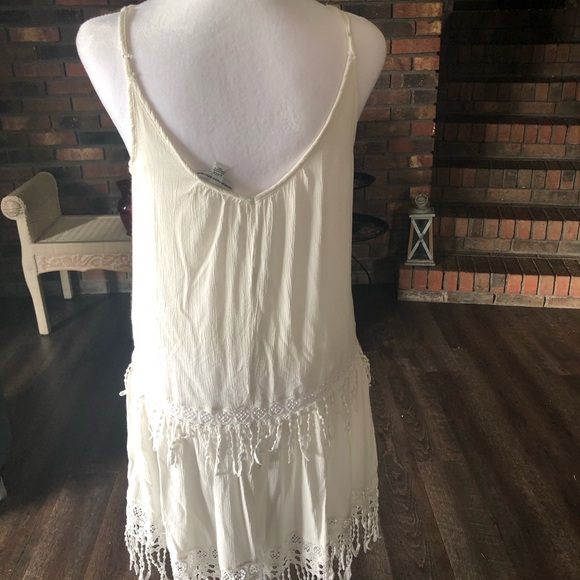 American Eagle Eyelet Dress - Picture 2 of 5